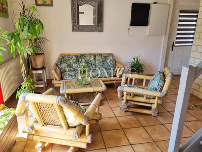 Maison - 110 m² - 6 pièces