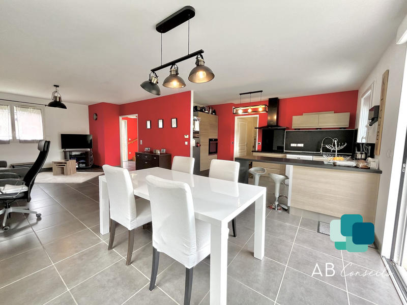 Maison contemporaine - 109 m² - 6 pièces