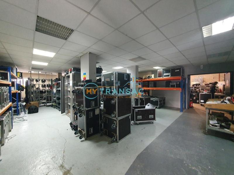 Local d'activité / Entrepôt - 996 m²