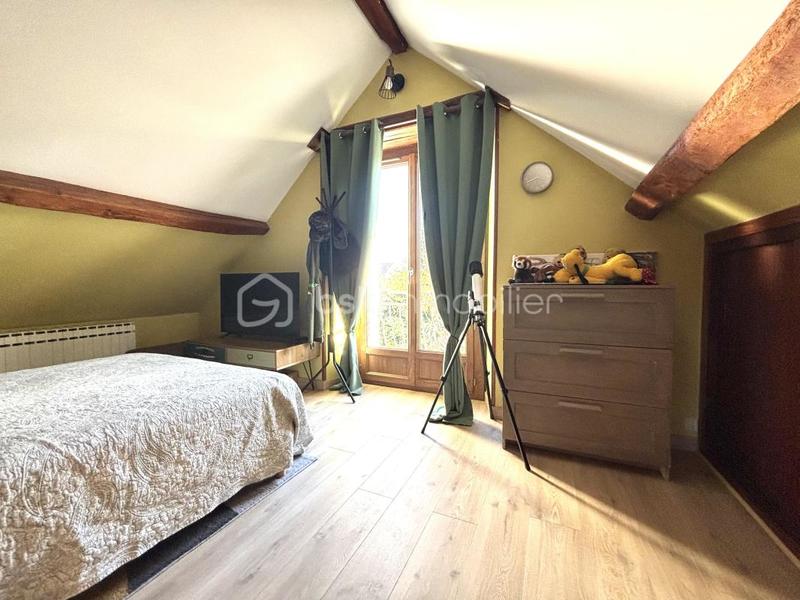 Propriété - 230 m² - 7 pièces