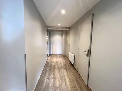 Loft - 92 m² - 4 pièces