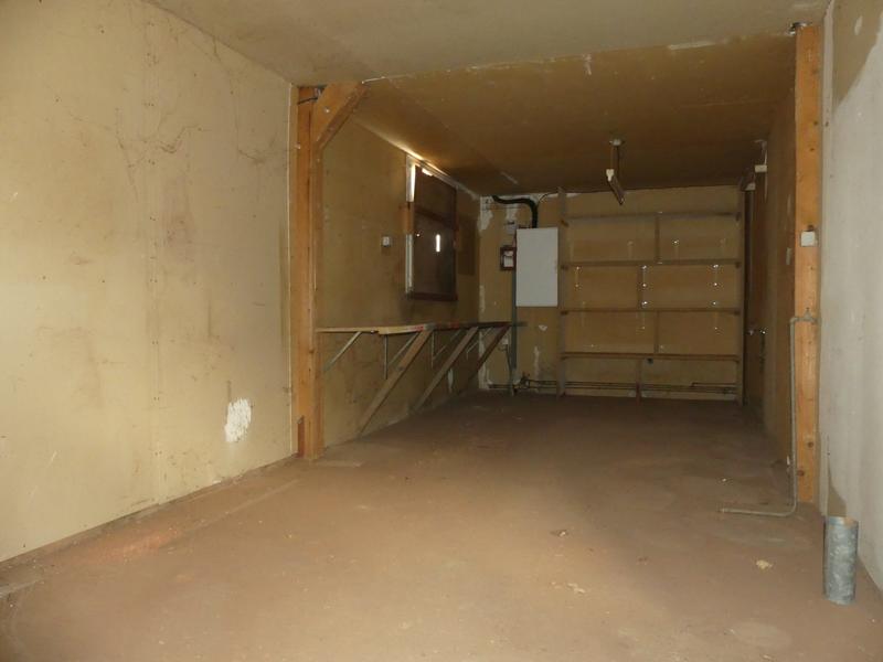 Local d'activités - 275 m²