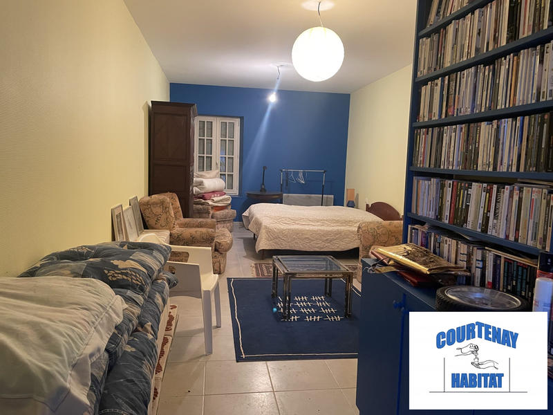 Maison - 230 m² - 6 pièces