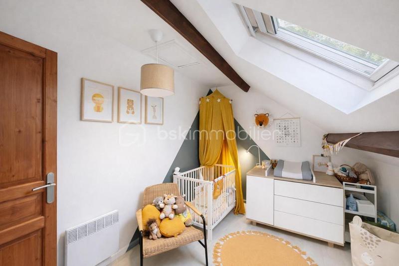 Maison - 105 m² - 5 pièces