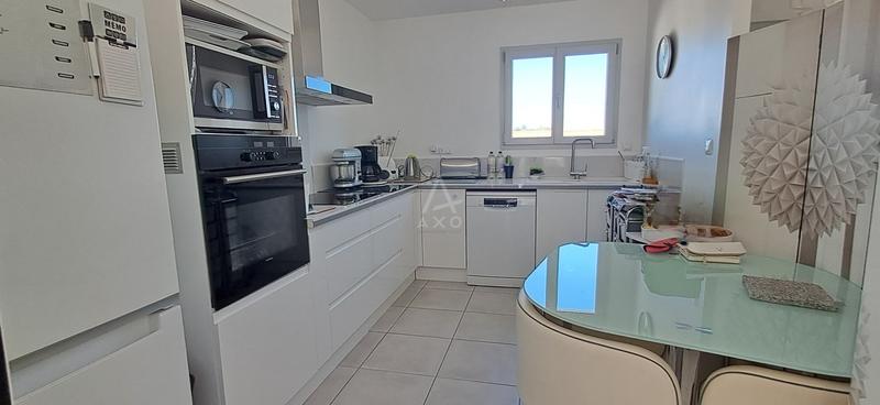 Maison - 111 m² - 4 pièces