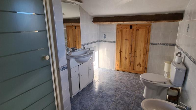 Maison - 215 m² - 6 pièces