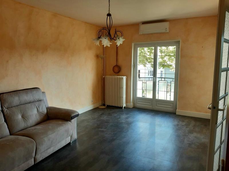 Maison - 184 m² - 8 pièces