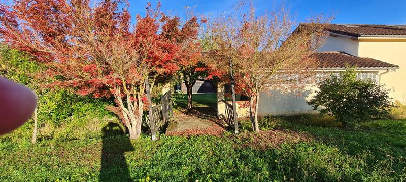 Maison - 1 m² - 6 pièces