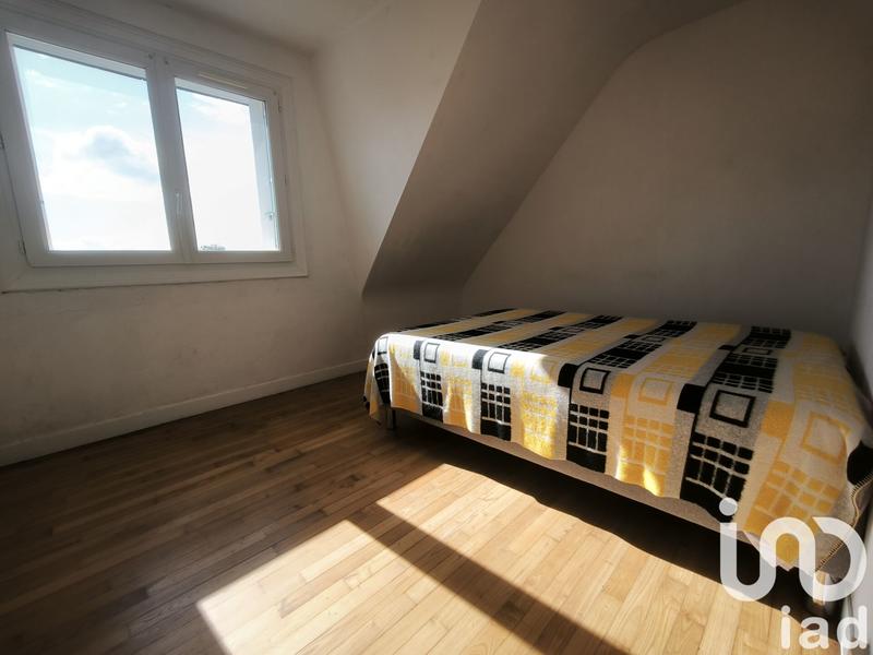 Maison - 208 m² - 10 pièces