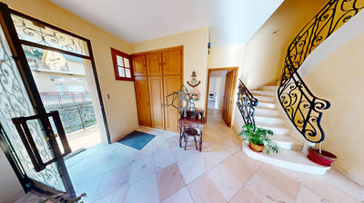 Appartement - 96 m² - 4 pièces