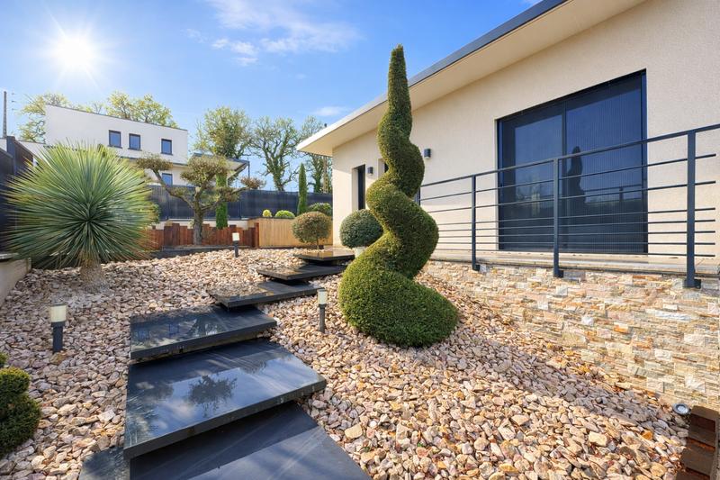 Maison - 145 m² - 6 pièces