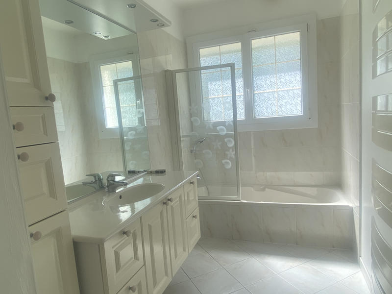 Maison - 172 m² - 7 pièces