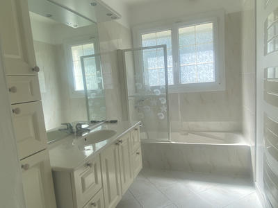 Maison - 172 m² - 7 pièces