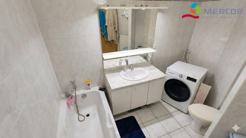 Appartement - 94 m² - 4 pièces