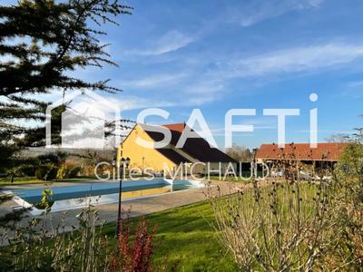 Maison - 170 m² - 6 pièces