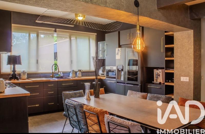 Maison de maîtres - 211 m² - 5 pièces