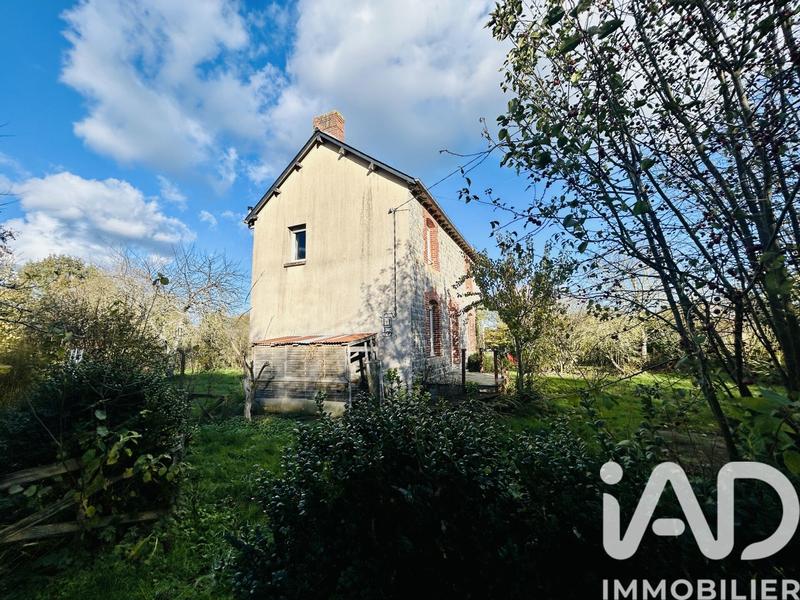 Maison - 94 m² - 5 pièces