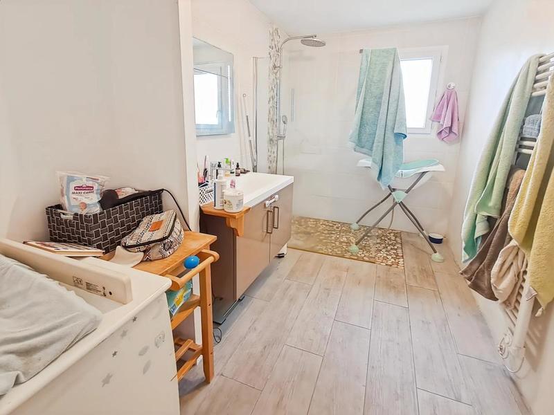 Maison - 104 m² - 4 pièces