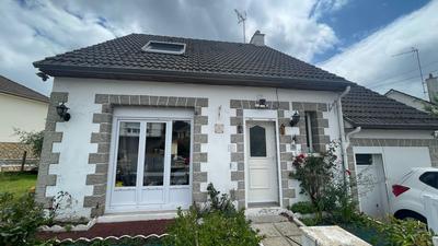 Maison - 92 m² - 5 pièces