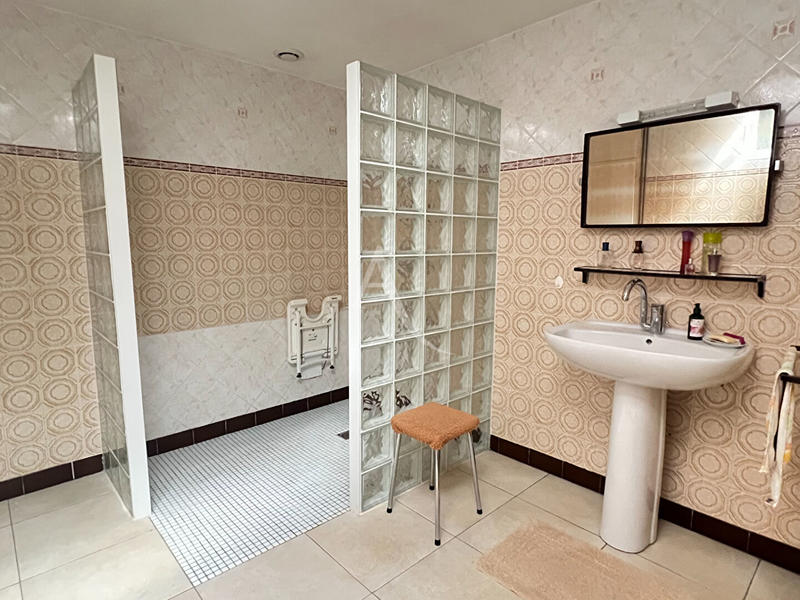 Maison - 157 m² - 7 pièces