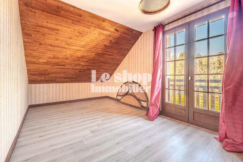 Maison - 140 m² - 6 pièces