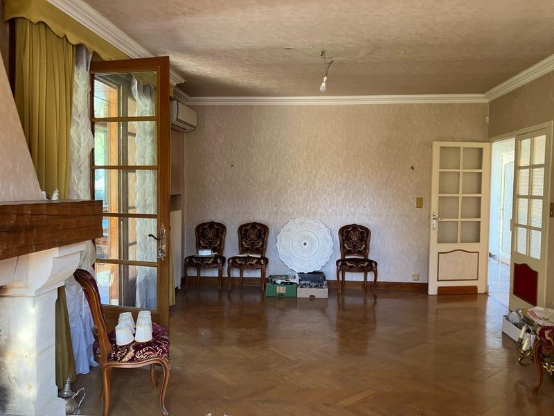 Maison - 174 m² - 9 pièces