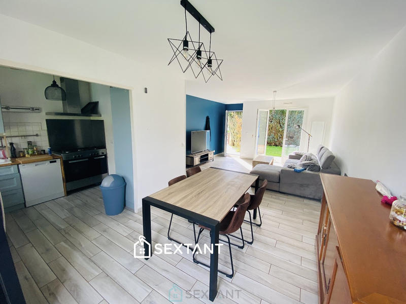 Maison - 81 m² - 5 pièces