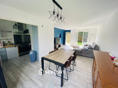 Maison - 81 m² - 5 pièces