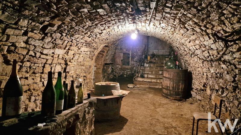 Maison - 268 m² - 8 pièces