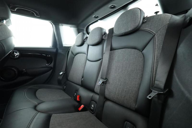 Mini Mini Cooper s Finition Red Hot Chili Bva6 5p 192 ch