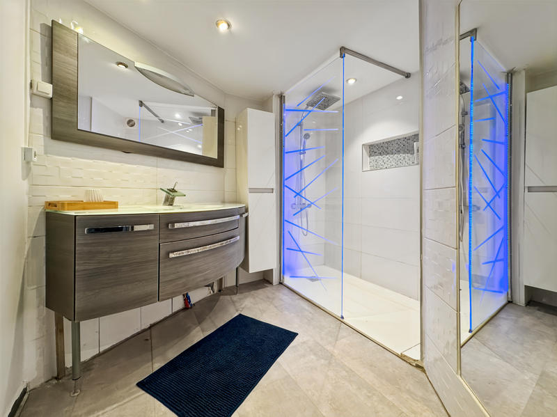 Appartement - 70 m² - 5 pièces