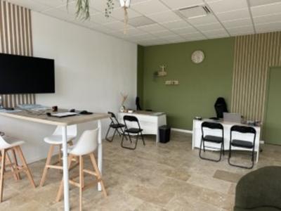 Local commercial - 70 m² - 2 pièces