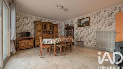 Maison - 90 m² - 5 pièces