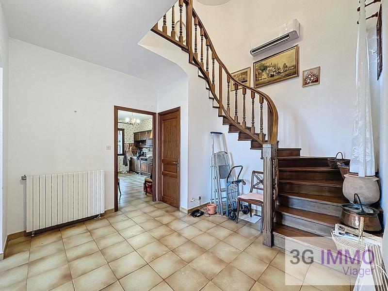 Viager - Villa - 210 m² - 6 pièces