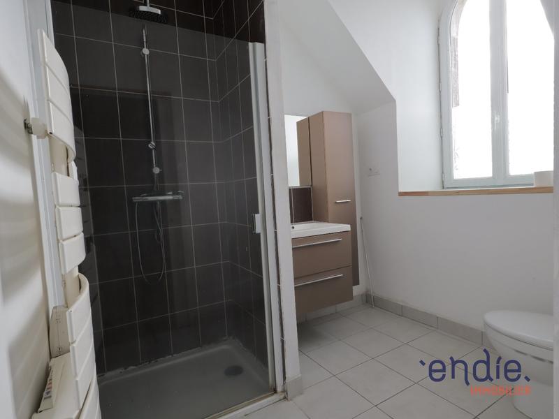 Maison - 300 m² - 10 pièces