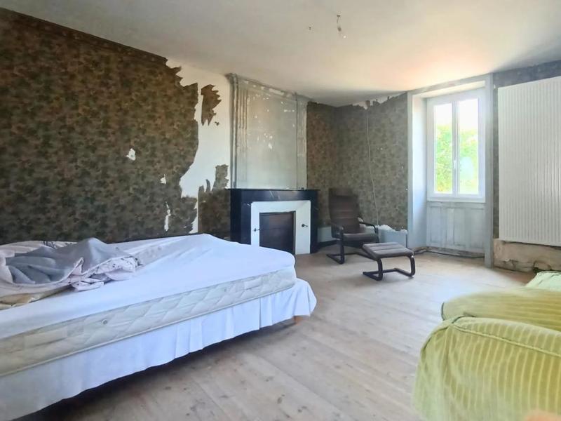 Maison - 184 m² - 9 pièces