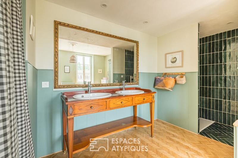 Demeure - 390 m² - 10 pièces