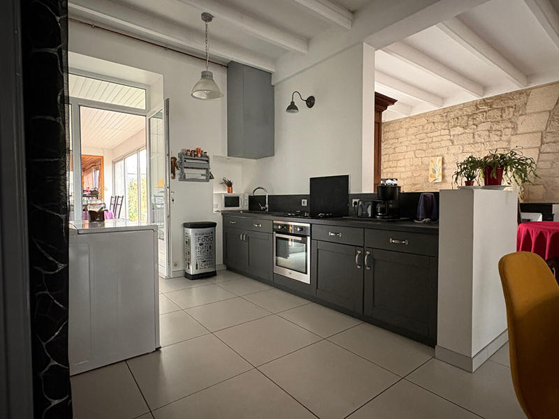 Maison - 147 m² - 5 pièces