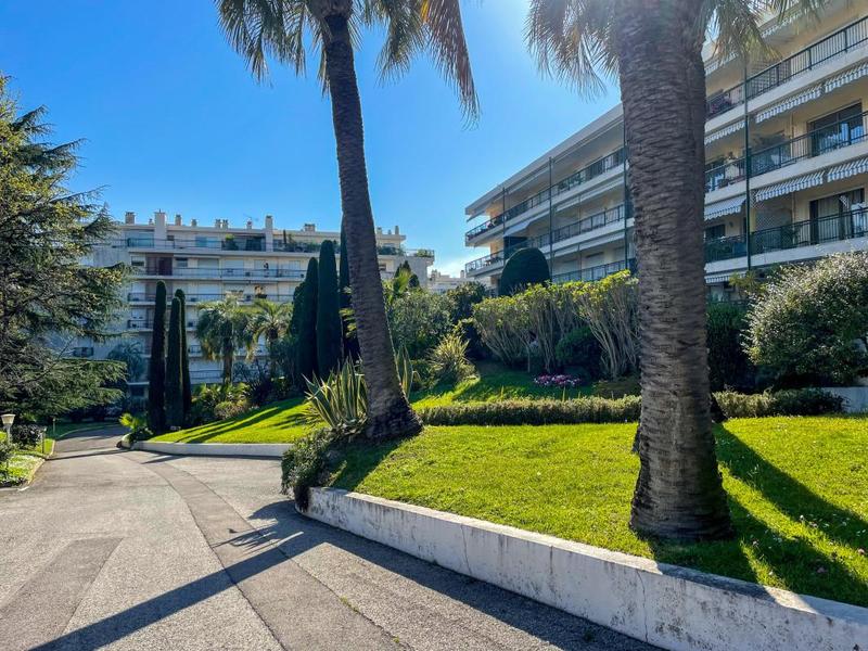 Appartement - 81 m² - 3 pièces