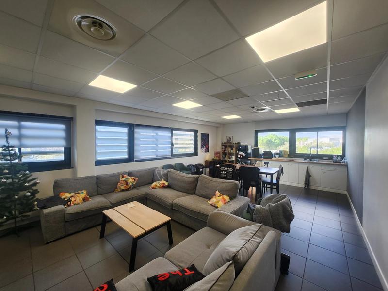 Bureau - 230 m² - 11 pièces