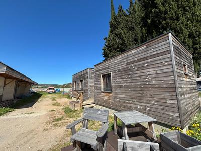 Local d'activités - 237 m² - 4 pièces