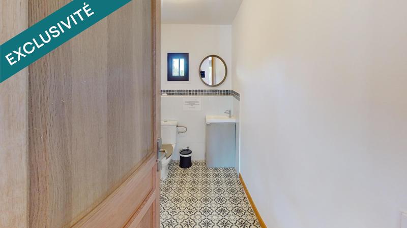 Maison - 240 m² - 7 pièces