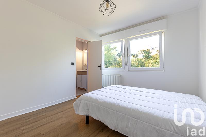 Maison - 290 m² - 9 pièces