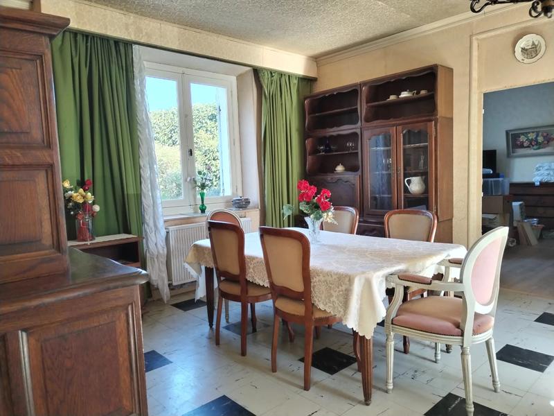 Maison - 162 m² - 8 pièces