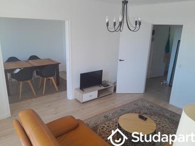 Appartement - 70 m² - 4 pièces