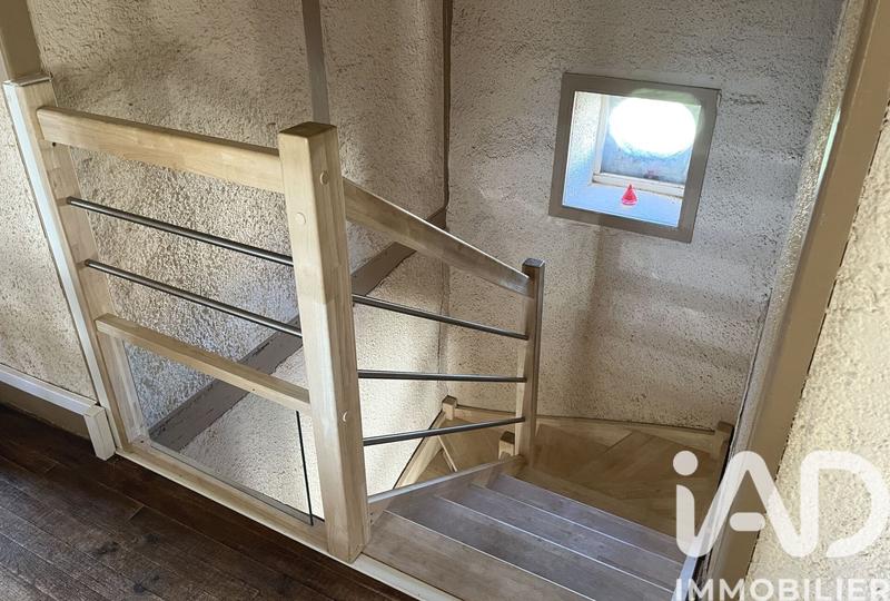 Maison - 203 m² - 7 pièces