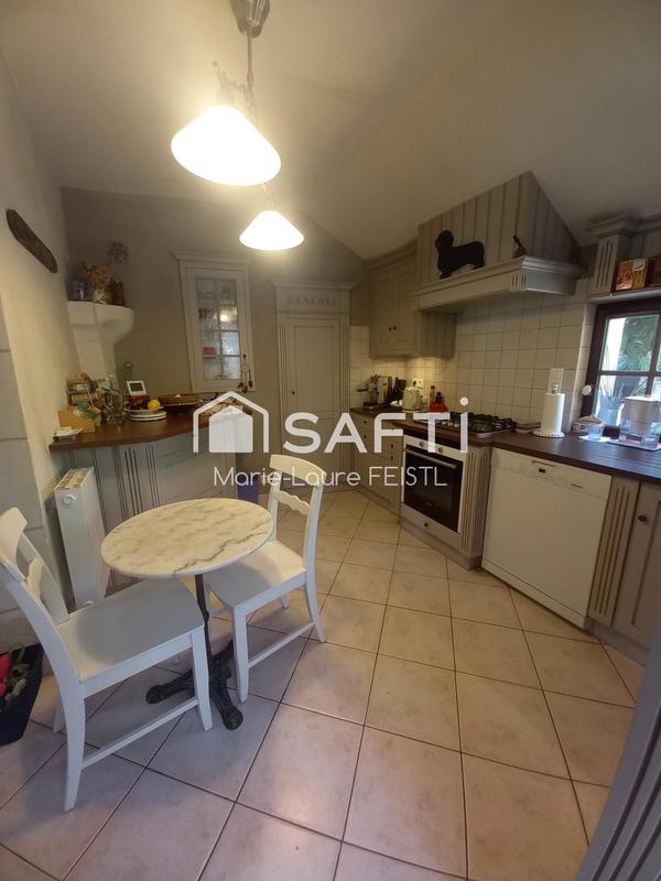 Maison - 121 m² - 6 pièces