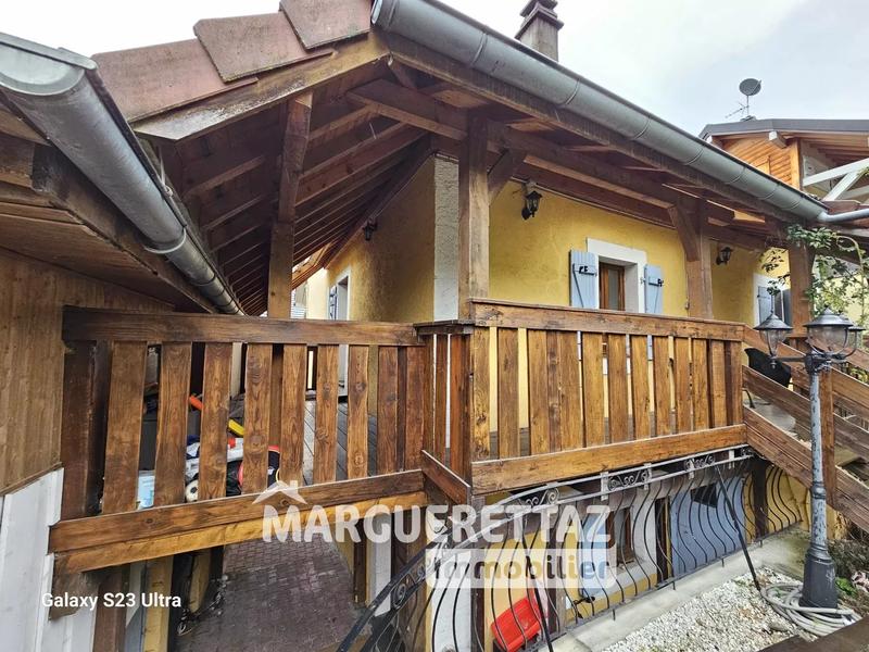 Maison - 140 m² - 5 pièces