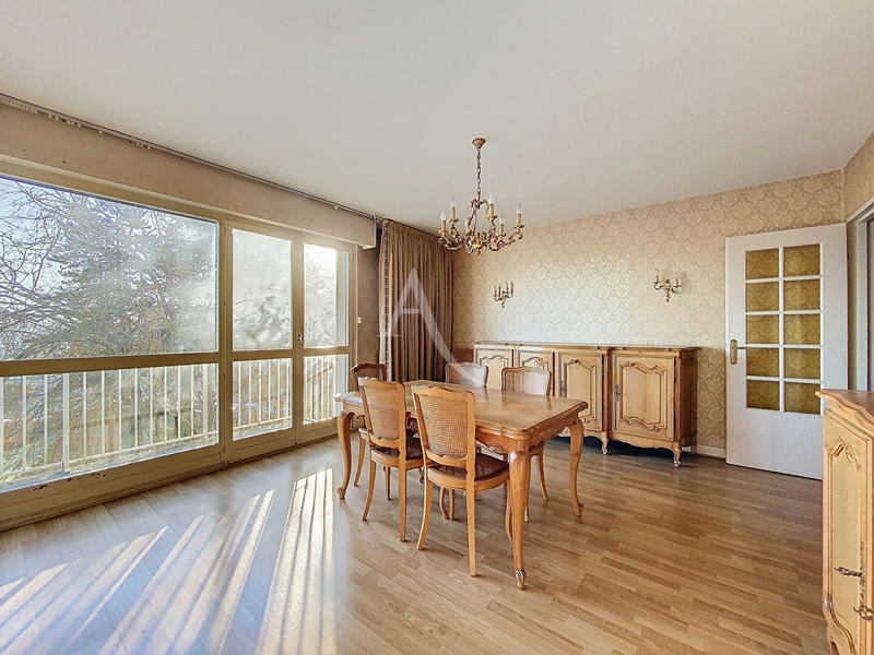 Appartement - 81 m² - 4 pièces