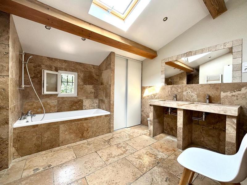 Maison - 168 m² - 5 pièces